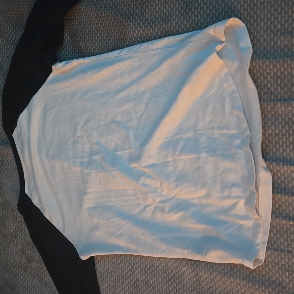 Joe Boxer Skull Heart Raglan Tee - Picture 4 of 4